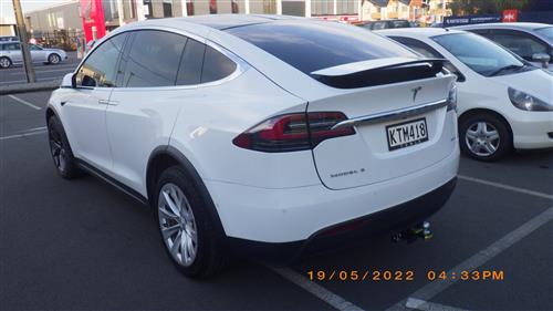 TESLA MODEL X SUV 2015-CURRENT